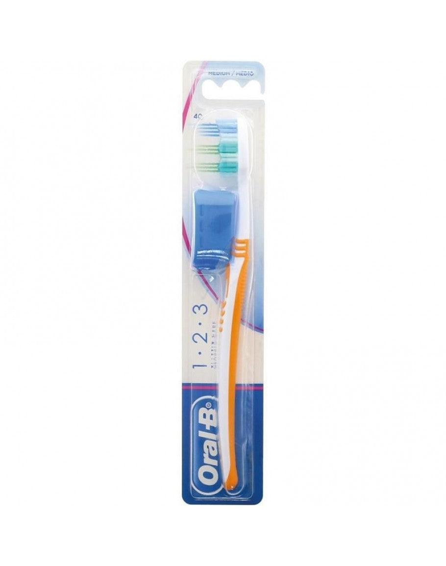 ORALB SPAZZOLINO CLASSIC CARE MEDIO 40MM