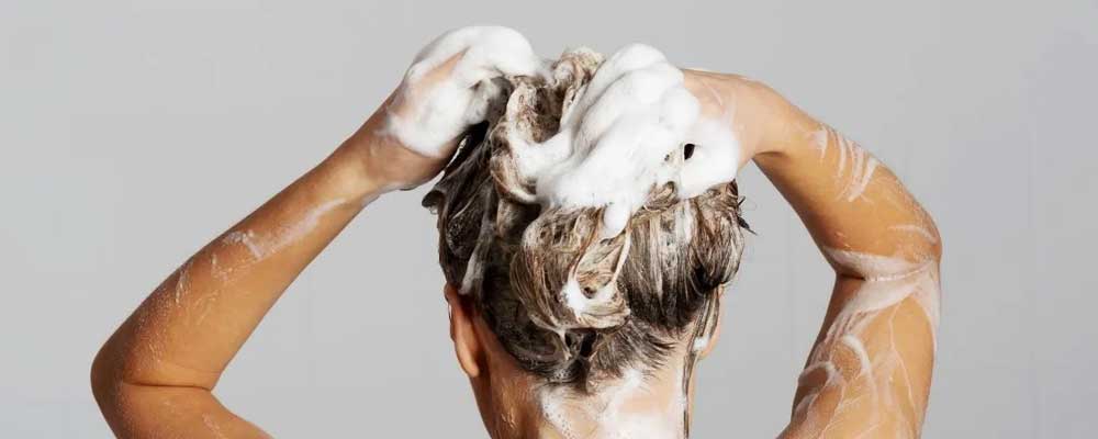 CURA DEI CAPELLI: COSA C'è DA SAPERE
