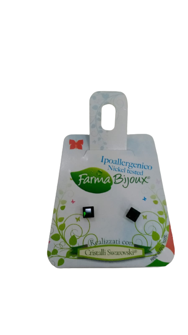 ORECCHINO CARRE' 4MM EMERALD